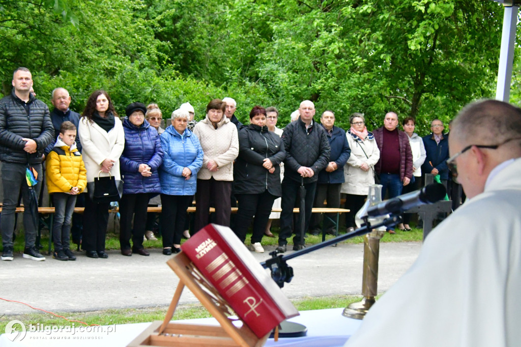 Ta pamięć płonie w sercach ludzkich. W ogniu zginęli ich przodkowie