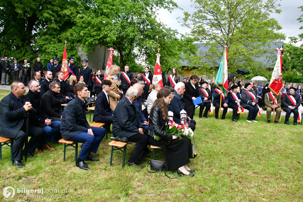 Ta pamięć płonie w sercach ludzkich. W ogniu zginęli ich przodkowie