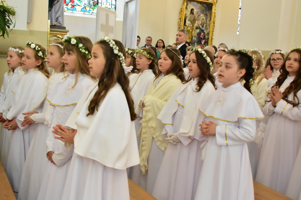 Uroczystość I Komunii Świętej w sanktuarium w Biłgoraju