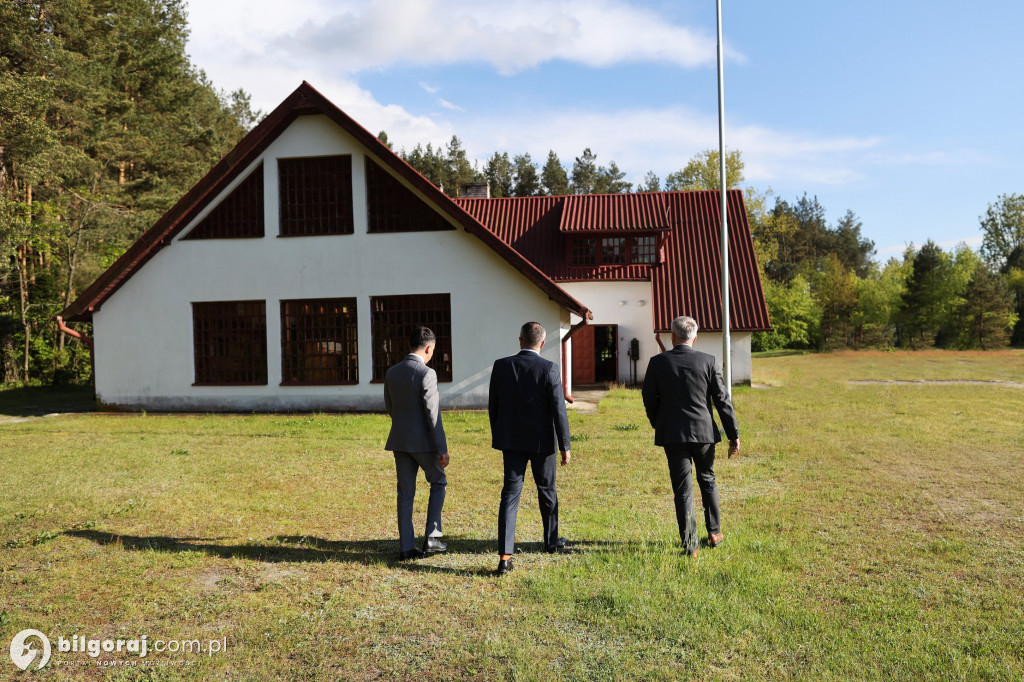 Delegacja IPN w Osuchach. tematem powstające muzeum