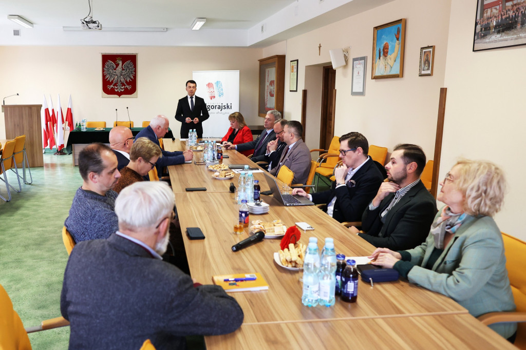 Władze IPN w Biłgoraju. Na tapecie Osuchy
