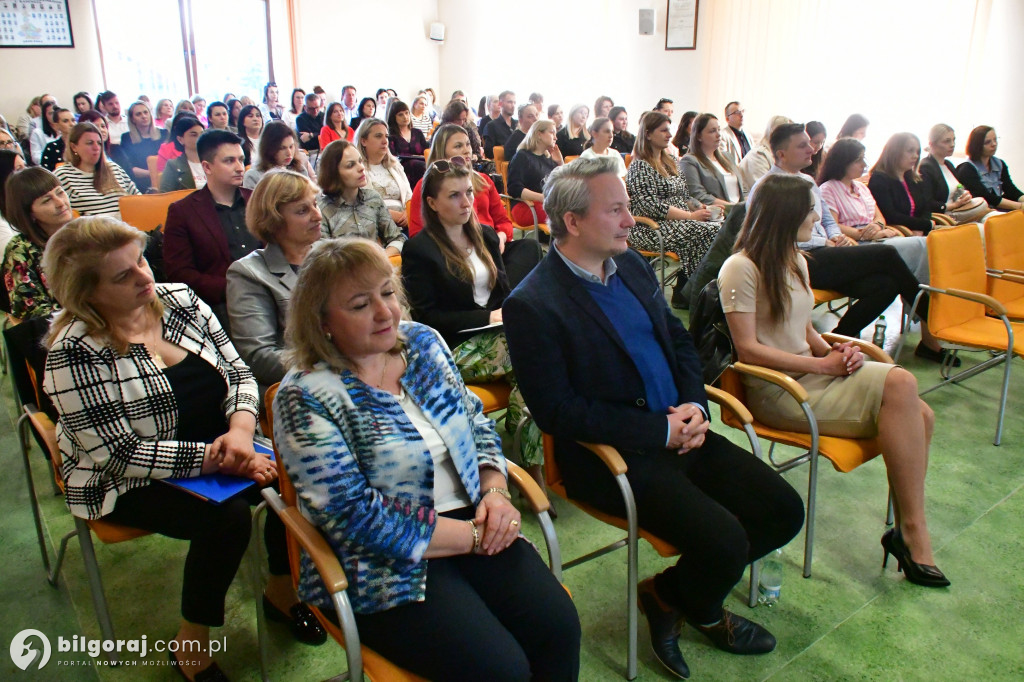 Konferencja Zatrzymać kryzys w Biłgoraju – wsparcie dla pracowników sektora pomocowego