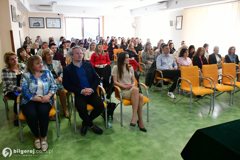 Konferencja Zatrzymać kryzys w Biłgoraju – wsparcie dla pracowników sektora pomocowego
