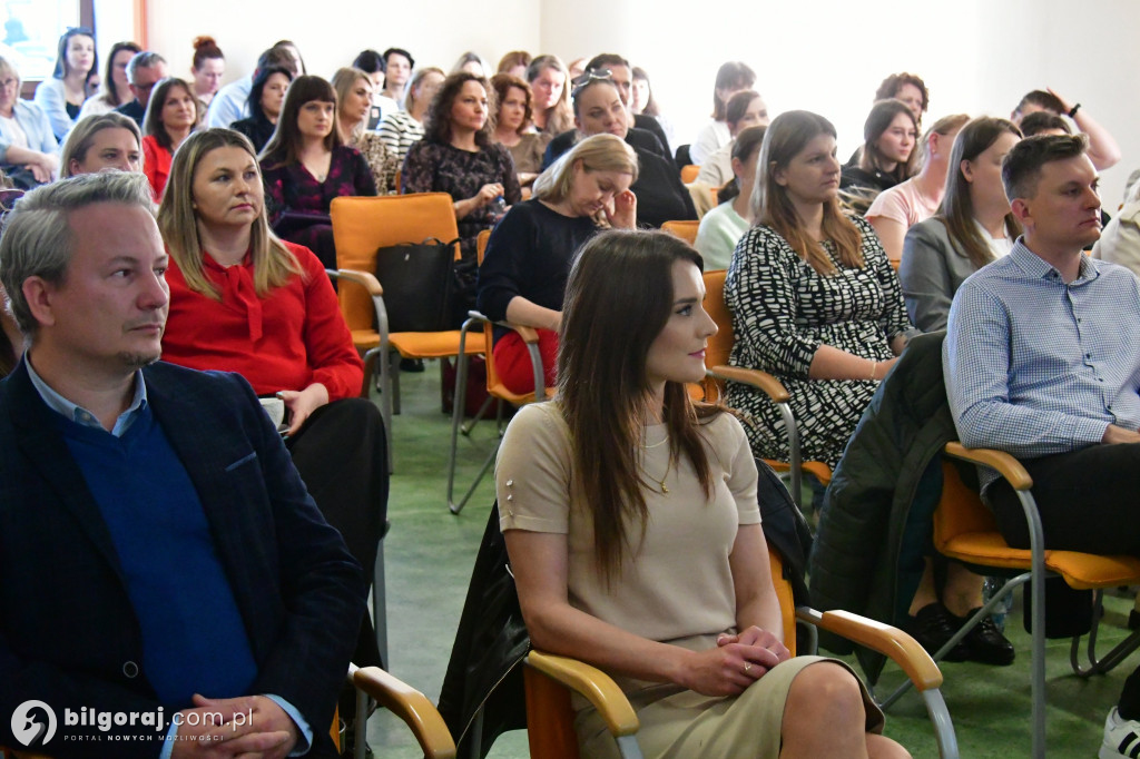 Konferencja Zatrzymać kryzys w Biłgoraju – wsparcie dla pracowników sektora pomocowego