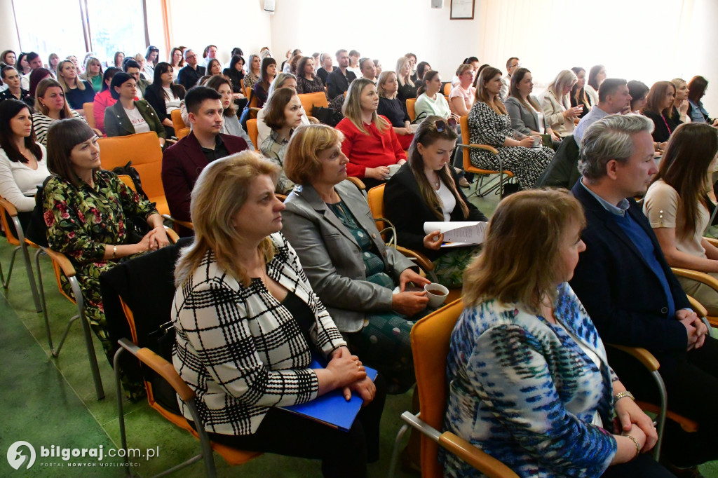Konferencja Zatrzymać kryzys w Biłgoraju – wsparcie dla pracowników sektora pomocowego