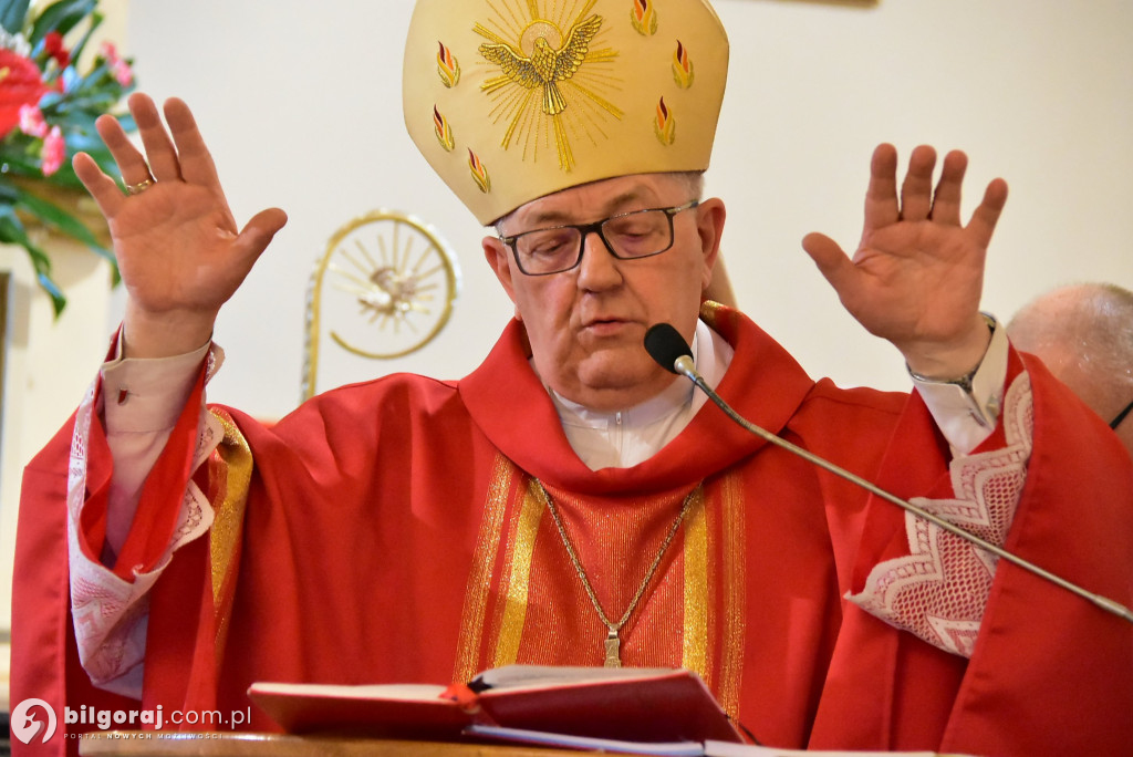 Sól. 37 młodych ludzi przyjęło sakrament bierzmowania