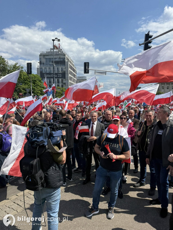 Mieszkańcy Biłgorajszczyzny w marszach poparcia kandydatów na Prezydenta RP