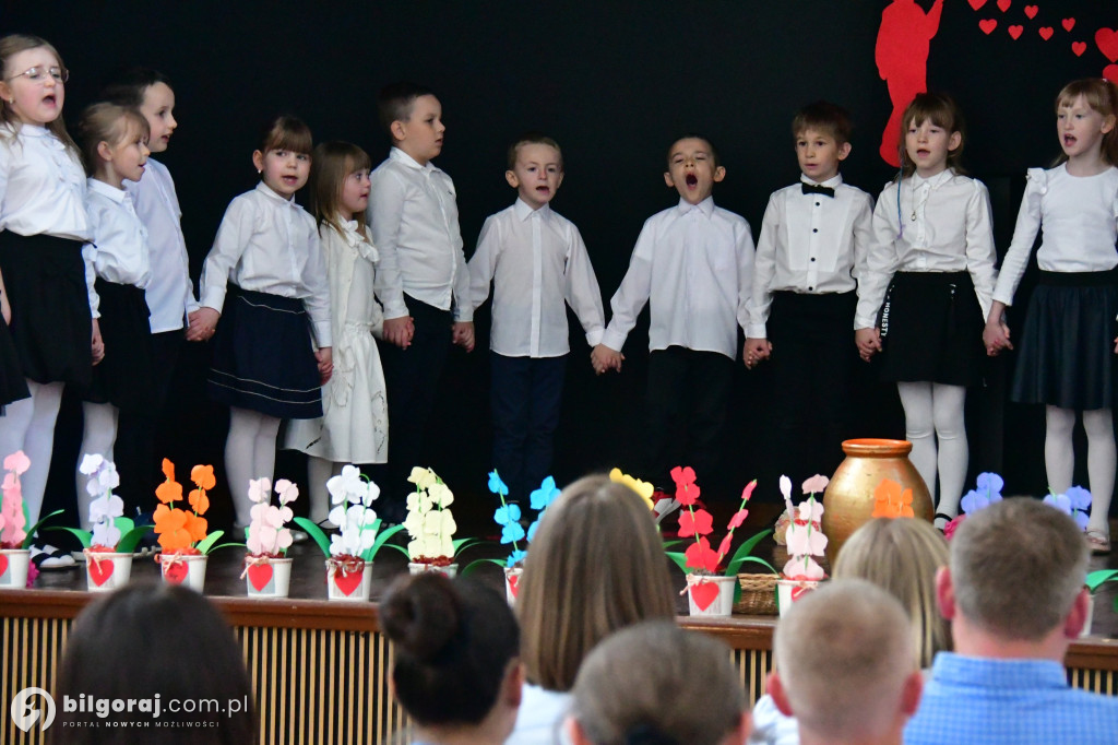 Na Dzień Matki i Dzień Ojca w darze od przedszkolaków z Trójki