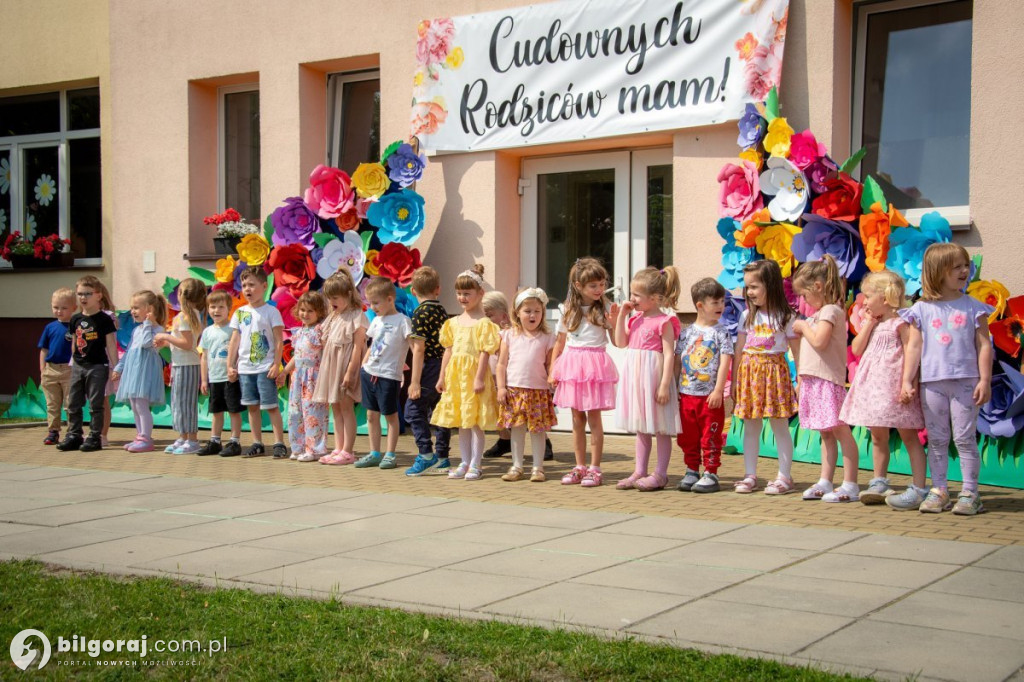 Rodzinny Piknik w Biłgoraju: Radosne Świętowanie Dnia Rodziny w Przedszkolu Nr 1