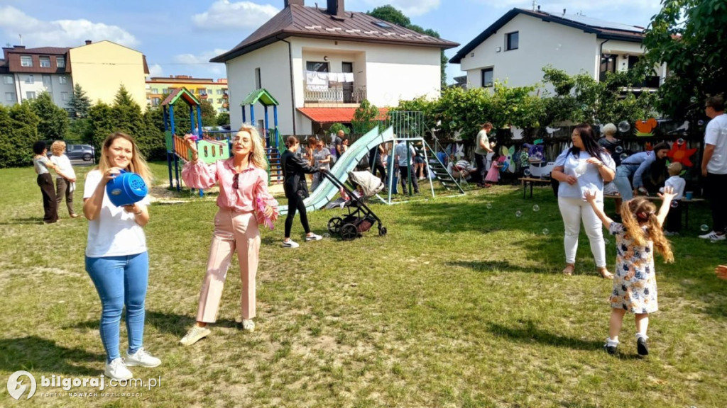 Rodzinny Piknik w Biłgoraju: Radosne Świętowanie Dnia Rodziny w Przedszkolu Nr 1