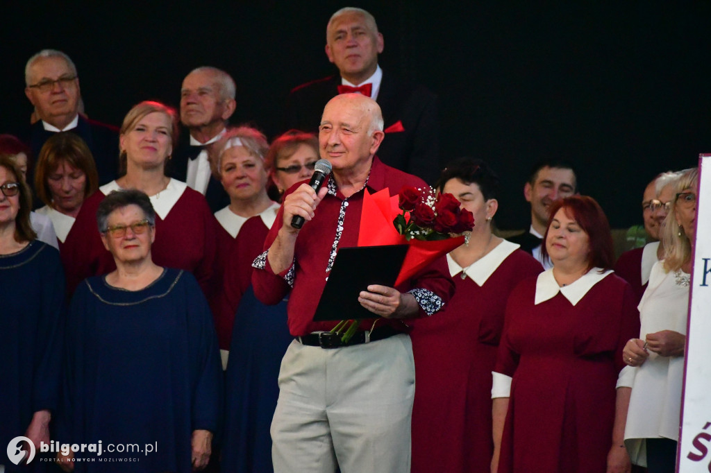 Ponad sto chórzystów na scenie letniej BCK w Biłgoraju