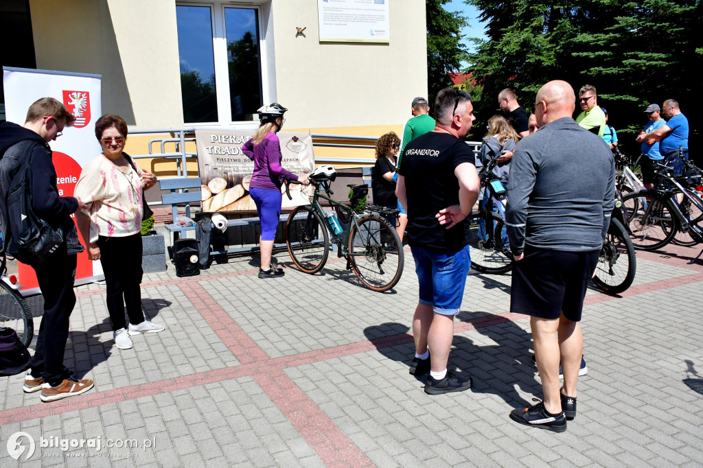 Wyruszyli rowerami do Osuch. To już czwarty rajd organizowany przez SZRiPS