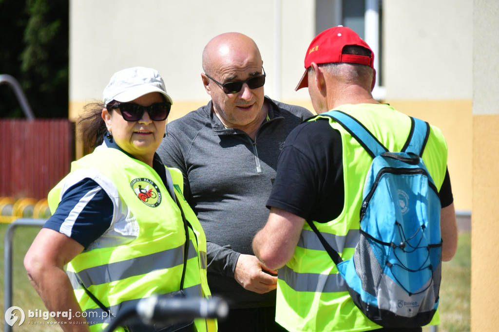 Wyruszyli rowerami do Osuch. To już czwarty rajd organizowany przez SZRiPS