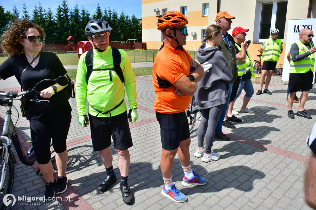 Wyruszyli rowerami do Osuch. To już czwarty rajd organizowany przez SZRiPS