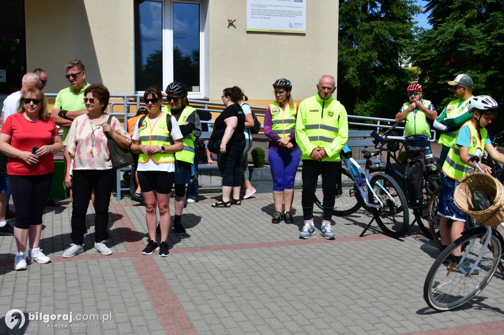 Wyruszyli rowerami do Osuch. To już czwarty rajd organizowany przez SZRiPS