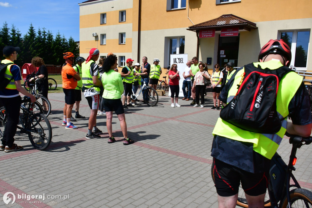 Wyruszyli rowerami do Osuch. To już czwarty rajd organizowany przez SZRiPS