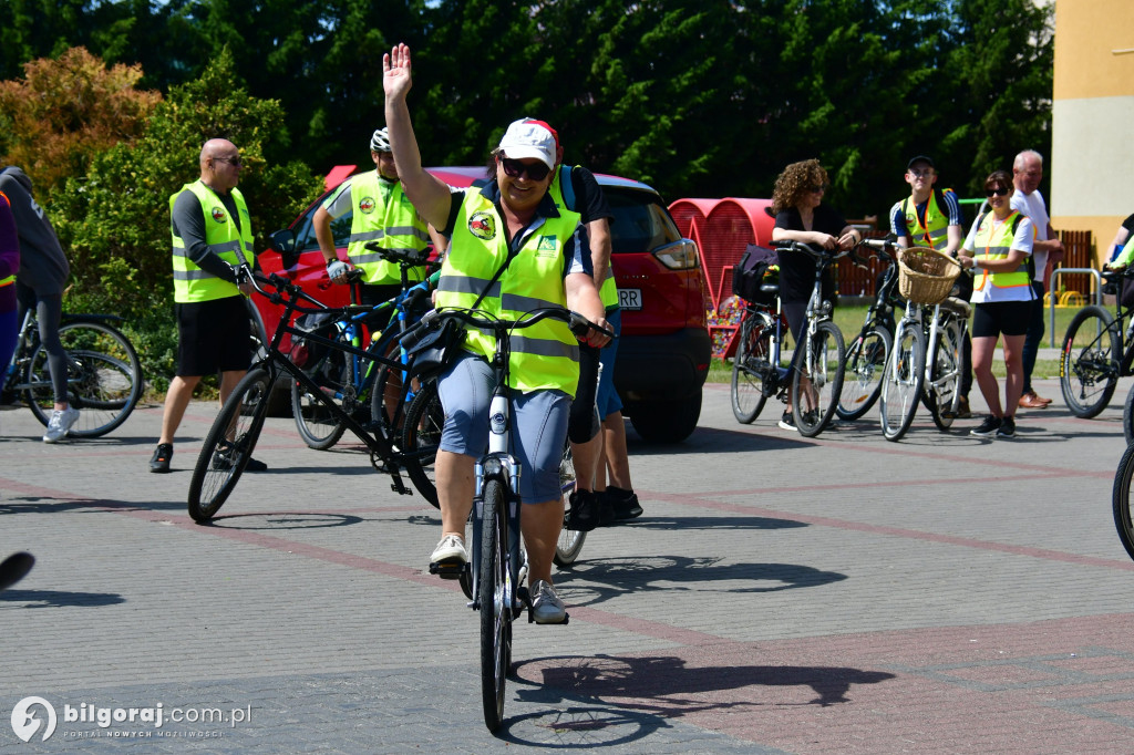 Wyruszyli rowerami do Osuch. To już czwarty rajd organizowany przez SZRiPS