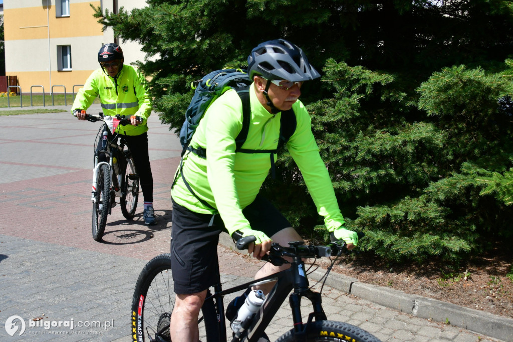 Wyruszyli rowerami do Osuch. To już czwarty rajd organizowany przez SZRiPS