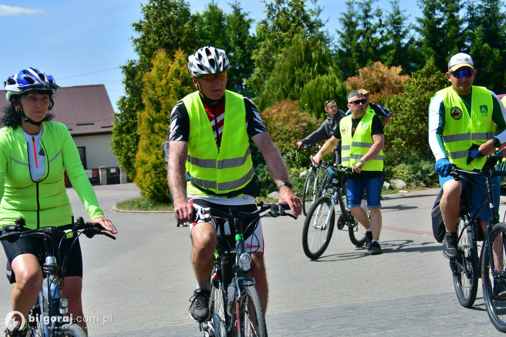 Wyruszyli rowerami do Osuch. To już czwarty rajd organizowany przez SZRiPS