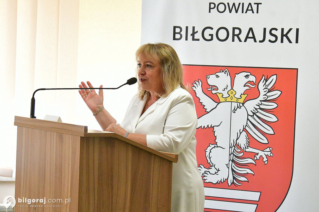 Dzień Olimpijczyka. Władze powiatu biłgorajskiego wyróżniły najlepszych uczniów i nauczycieli
