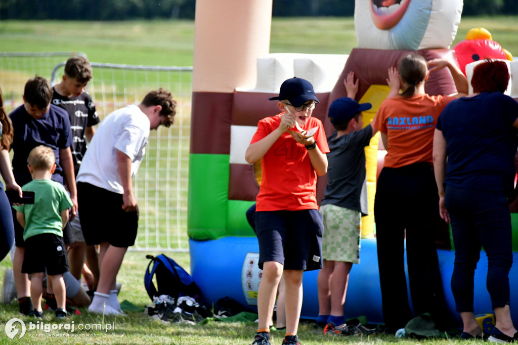 Powitanie lata w Dąbrówce: Rodzinny piknik pełen atrakcji i integracji