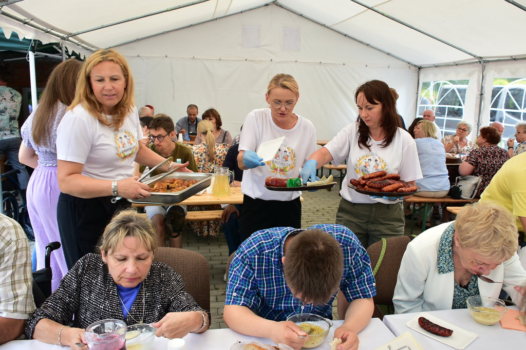 Dzień skupienia dla osób z niepełnosprawnościami w Radzięcinie