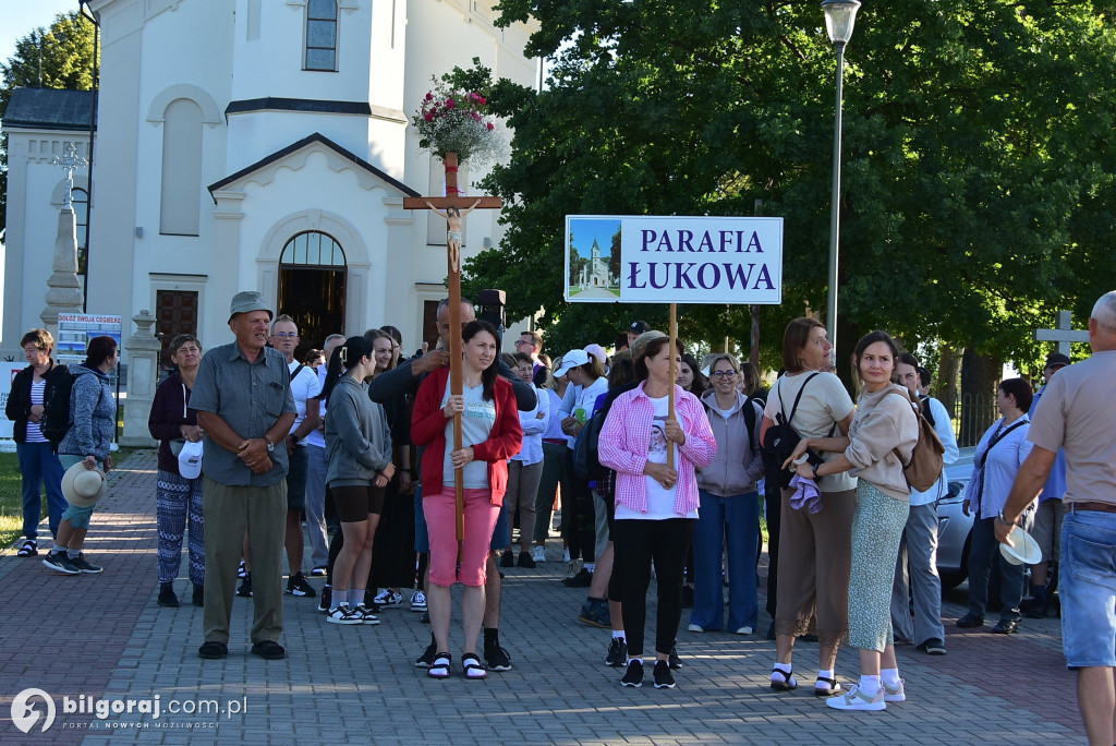 Łukowscy pielgrzymi w drodze do Pani Roztocza