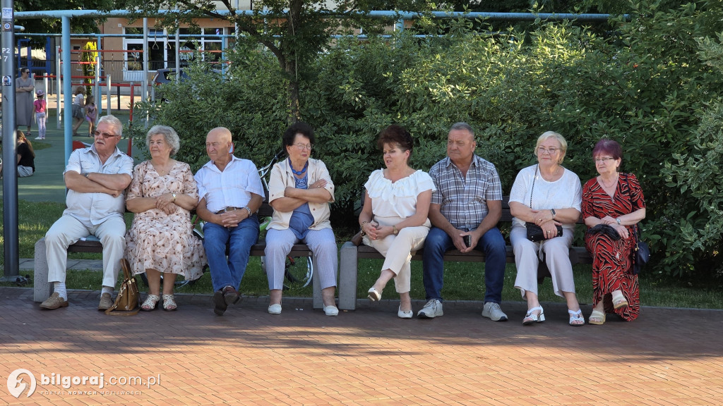 Taniec przy fontannie powraca! Letnie soboty pełne muzyki i radości w Biłgoraju