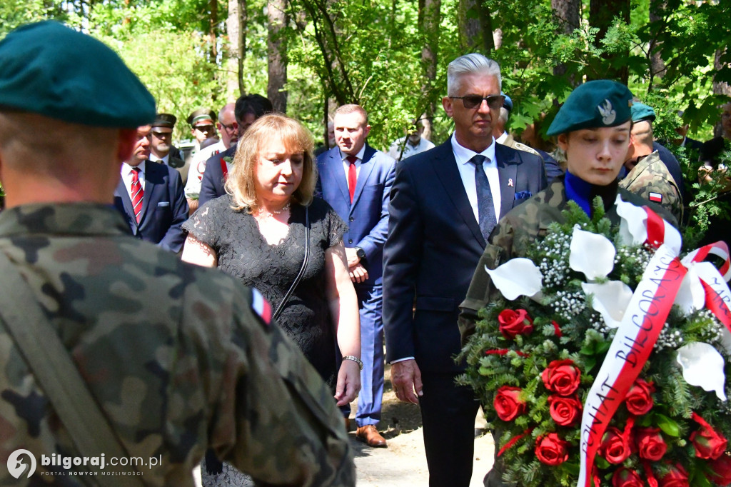 Biłgorajski Katyń: rocznica niemieckiej zbrodni na polskich żołnierzach i cywilach