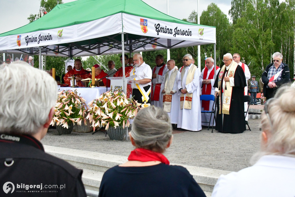 Obchody Narodowego Dnia Pamięci o Ofiarach Rzezi Wołyńskiej w Domostawie