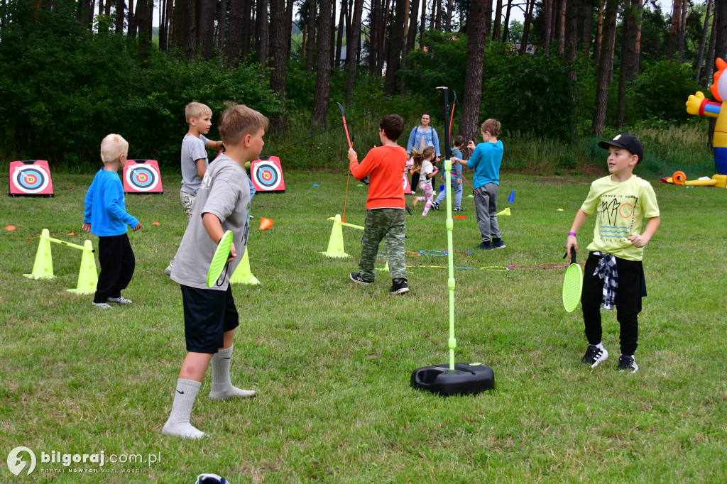 Rodzinna rozrywka i wsparcie dla Adasia – Wielki Festiwal Dmuchańców w Tereszpolu