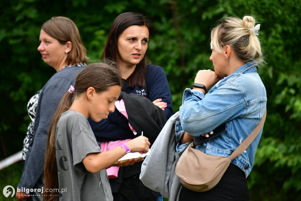 Rodzinna rozrywka i wsparcie dla Adasia – Wielki Festiwal Dmuchańców w Tereszpolu