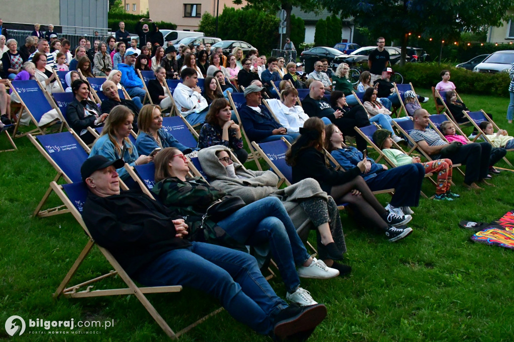 Koncert pod Lipą w Biłgoraju: Ukulele, humor i bajkowa narracja