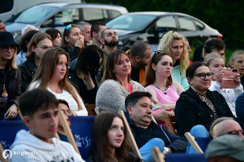 Koncert pod Lipą w Biłgoraju: Ukulele, humor i bajkowa narracja