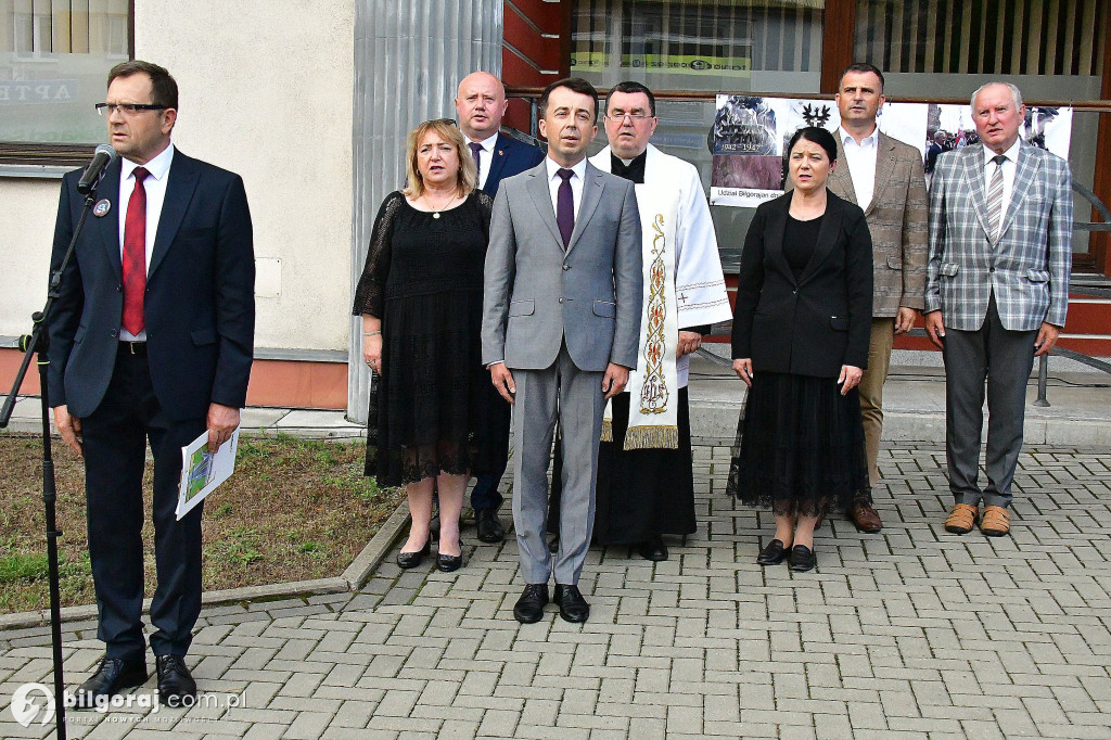 Biłgoraj. Odsłonięto pomnik upamiętniający Ofiary rzezi wołyńskiej