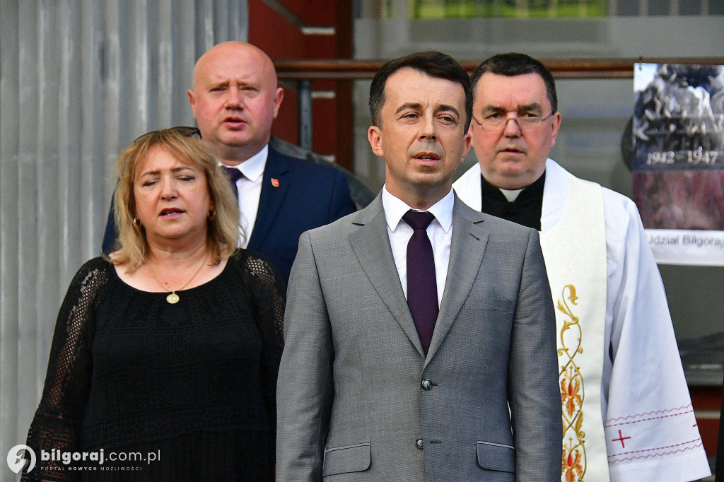 Biłgoraj. Odsłonięto pomnik upamiętniający Ofiary rzezi wołyńskiej
