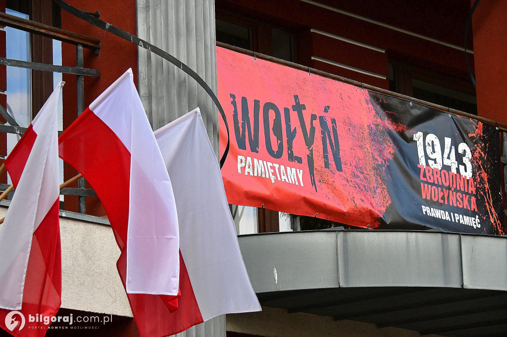 Biłgoraj. Odsłonięto pomnik upamiętniający Ofiary rzezi wołyńskiej