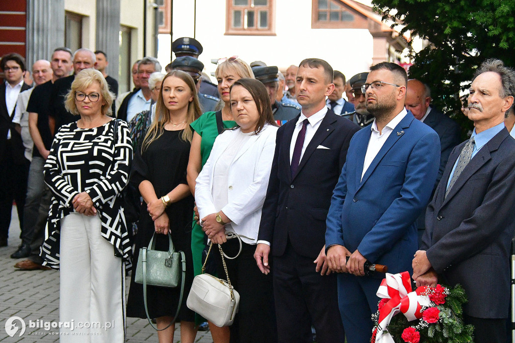 Biłgoraj. Odsłonięto pomnik upamiętniający Ofiary rzezi wołyńskiej