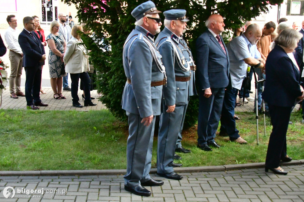 Biłgoraj. Odsłonięto pomnik upamiętniający Ofiary rzezi wołyńskiej
