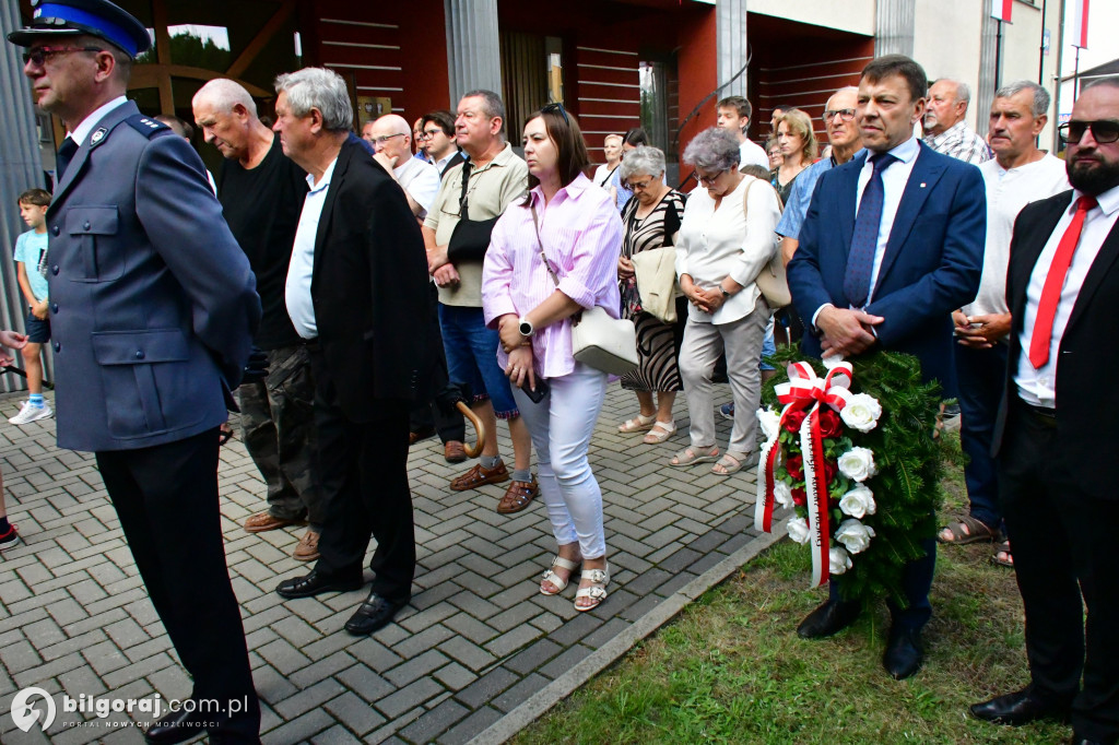 Biłgoraj. Odsłonięto pomnik upamiętniający Ofiary rzezi wołyńskiej