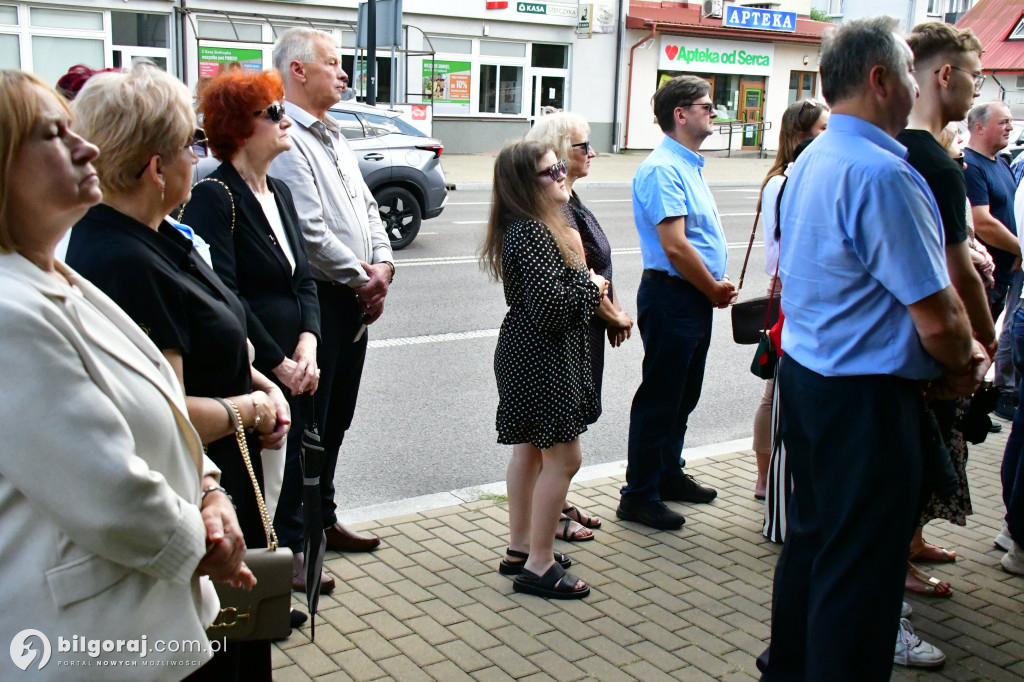 Biłgoraj. Odsłonięto pomnik upamiętniający Ofiary rzezi wołyńskiej