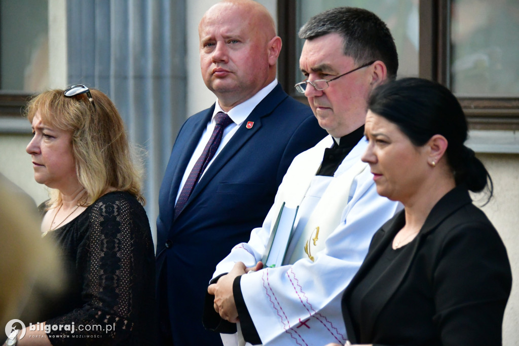 Biłgoraj. Odsłonięto pomnik upamiętniający Ofiary rzezi wołyńskiej