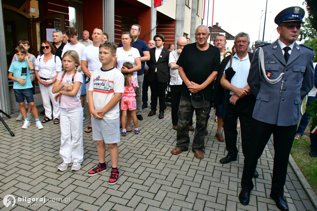 Biłgoraj. Odsłonięto pomnik upamiętniający Ofiary rzezi wołyńskiej