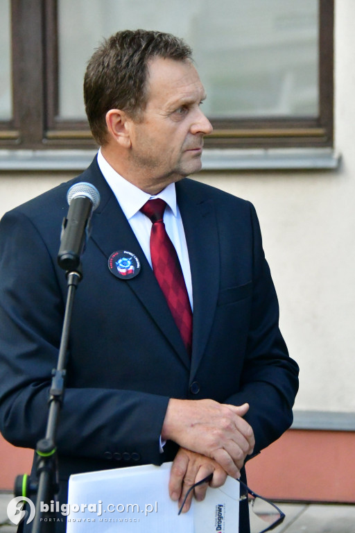 Biłgoraj. Odsłonięto pomnik upamiętniający Ofiary rzezi wołyńskiej