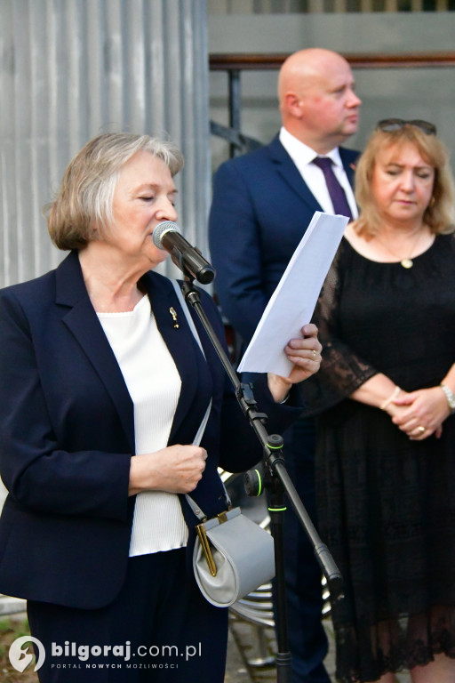 Biłgoraj. Odsłonięto pomnik upamiętniający Ofiary rzezi wołyńskiej