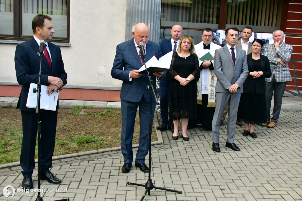 Biłgoraj. Odsłonięto pomnik upamiętniający Ofiary rzezi wołyńskiej