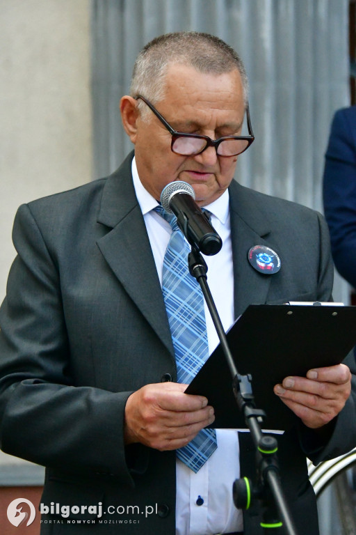 Biłgoraj. Odsłonięto pomnik upamiętniający Ofiary rzezi wołyńskiej
