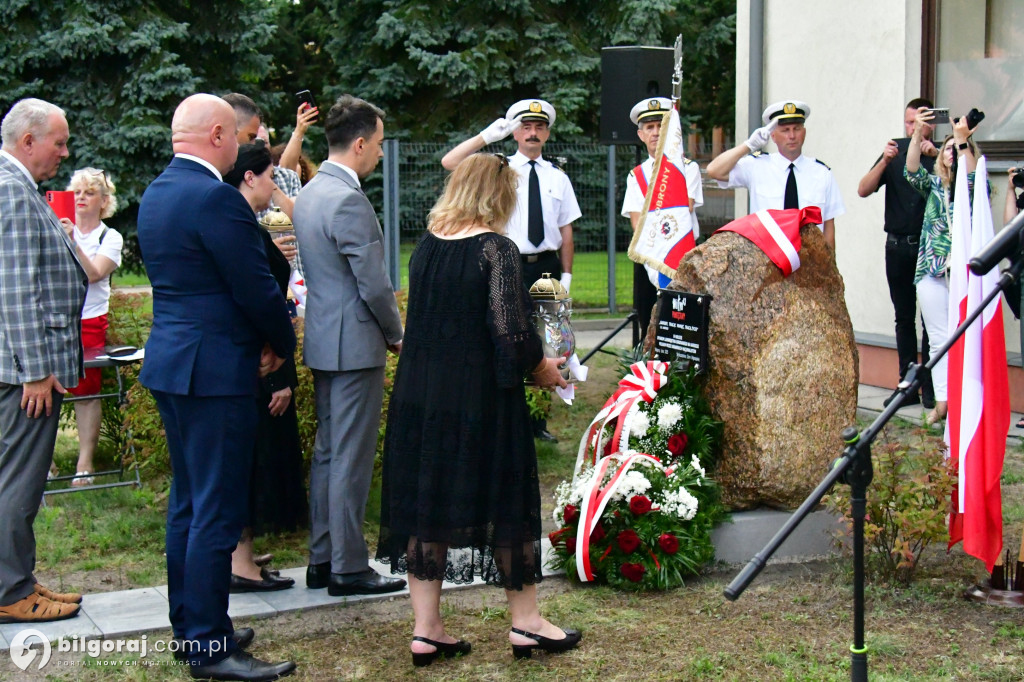 Biłgoraj. Odsłonięto pomnik upamiętniający Ofiary rzezi wołyńskiej