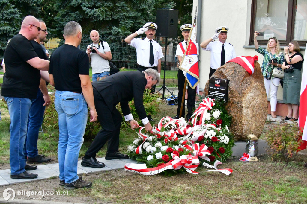 Biłgoraj. Odsłonięto pomnik upamiętniający Ofiary rzezi wołyńskiej