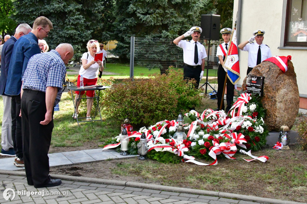 Biłgoraj. Odsłonięto pomnik upamiętniający Ofiary rzezi wołyńskiej